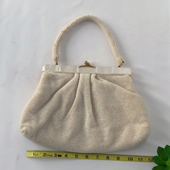 SOLD! VINTAGE Ivory Mesh Bag - Picture 6 of 8